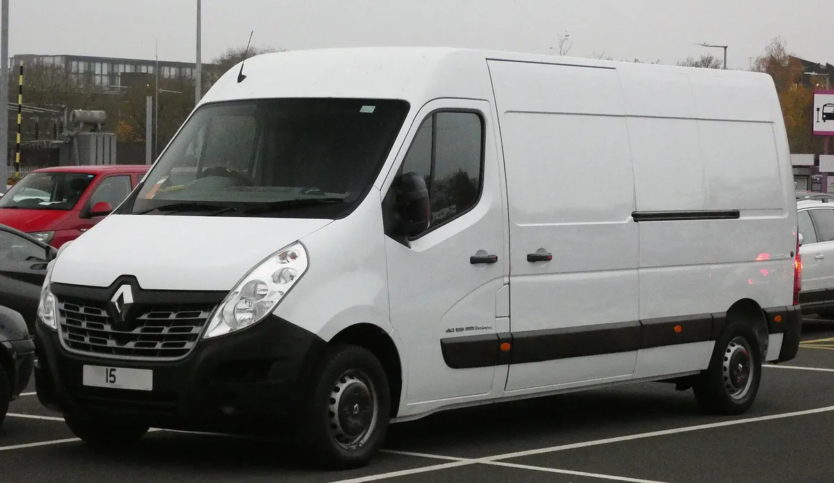 BusManiak.pl – Ukraiński Renault Master z dwoma dowodami – DMC 3500 kg i 5900 kg
